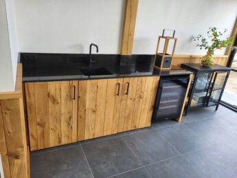 Keuken in overkapping